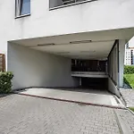 Beautiful Apartment Avia With Balcony In Cracow City