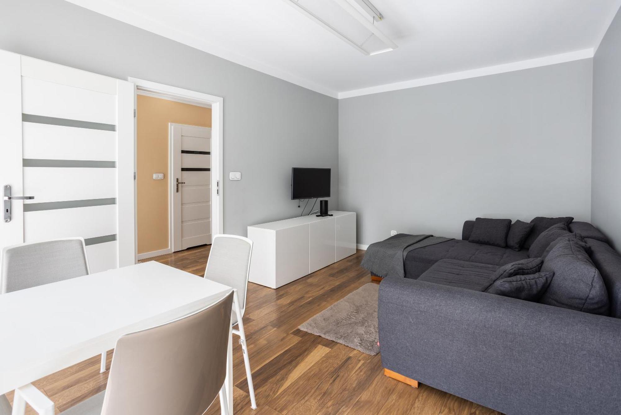 Apartment Beautiful Avia With Balcony In Cracow