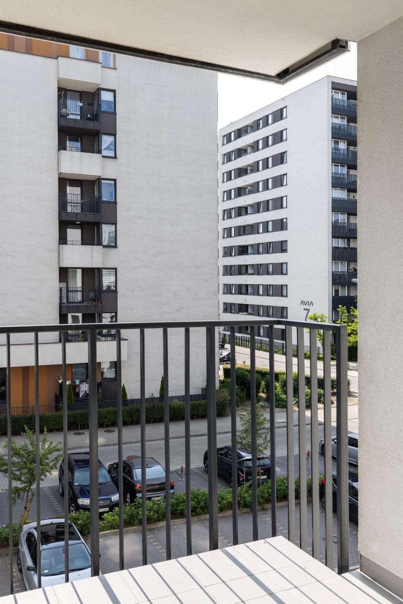 Beautiful Avia With Balcony In Cracow Apartment *