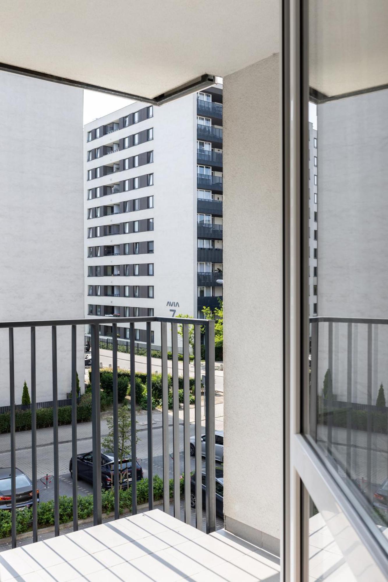 Beautiful Avia With Balcony In Cracow Apartment *